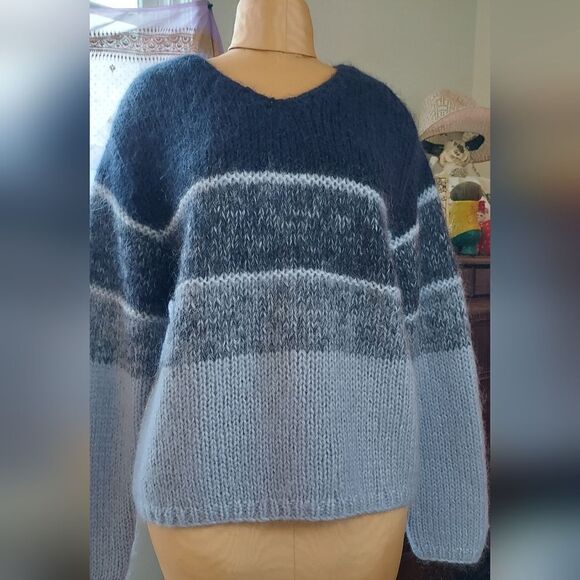 Beautiful Knit Sweater Handmade Knit NORDSTROM Size see measurements - Picture 1 of 13